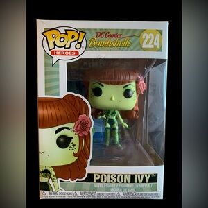 Vaulted 2017 "Poison Ivy” DC comics Bombshells Funko Pop New in Box Still